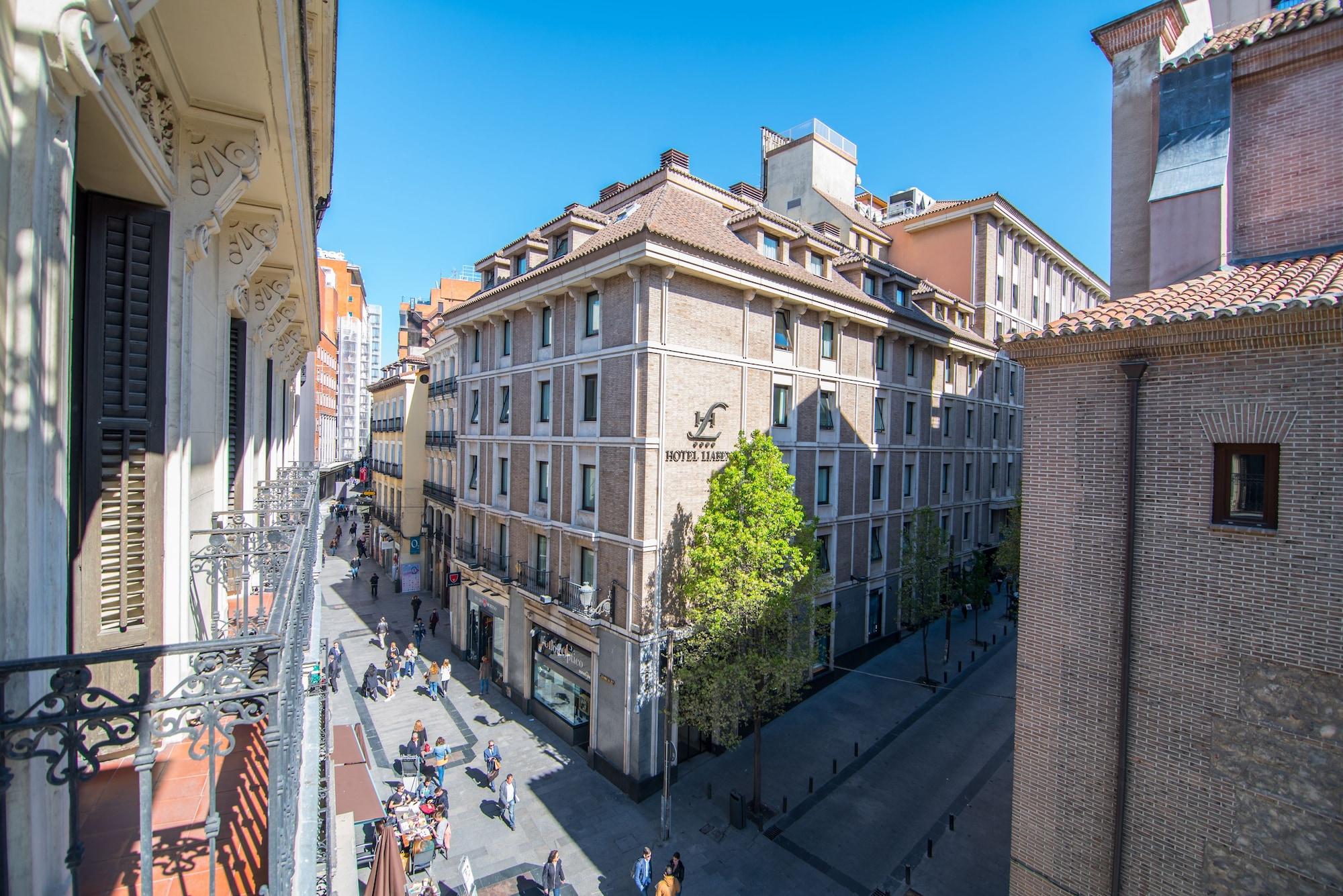 Petit Palace Preciados Madrid Exterior photo
